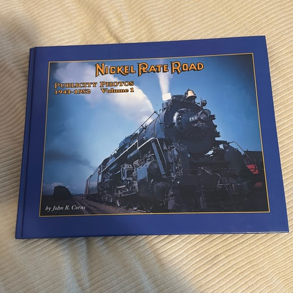 Nickel Plate Road publicity photos 1943 to 1952 volume 1 book in good condition. - Picture 1 of 6